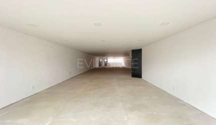 Sobreloja Comercial - 250m² em vão livre !