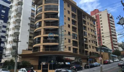 LINDO APARTAMENTO MOBILIADO PERTO SHOPPING BEIRA MAR
