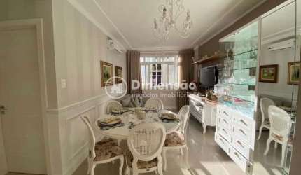 Apartamento todo reformado, pronto para morar, tudo de muito bom gosto