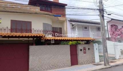 SOBRADO NO BALNEÁRIO ESTREITO