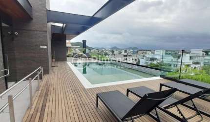 210 m² privativos em Jurerê 150 metros da praia