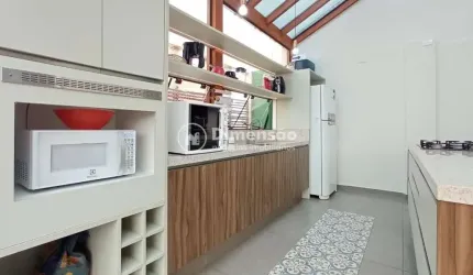 Cobertura Duplex com 2 dormitórios no Centro de Florianópolis