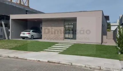 Casa alto padrão em um condomínio completo!