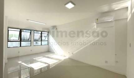 Sala comercial para venda na Trindade