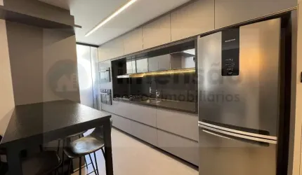 Excelente  apto com 2 DORMS (1 suíte), lavabo. 1 vaga de garagem.