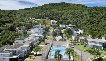 Terreno em condomínio fechado em Florianópolis, no bairro Córrego Grande