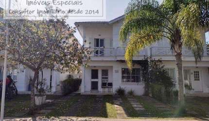 Casa com 3dorm em Maresias
