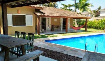 Casa com 4 suites na Praia da Baleia