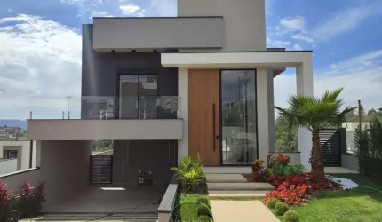 Casa com 3 suites e piscina no Mosaico Essence