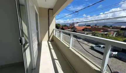 Casa em Condomínio com 1 Dormitório, Sacada e Vaga