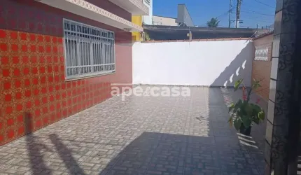 Casa Isolada à Venda na Vila Tupi