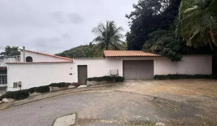Casa para Venda em Rio de Janeiro, Guaratiba, 3 dormitórios, 1 suíte, 4 banheiros, 2 vagas