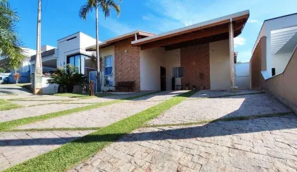 Casa à venda no Condomínio Lagos D?Icaraí - Salto/SP