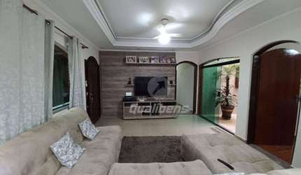 Sobrado com 3 dormitórios à venda, 325 m² por R$ 690.000,00 - Vila Feital - Mauá/SP