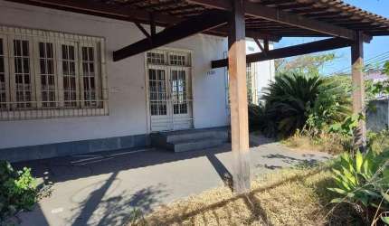 Casa Comercial para Venda em Rio de Janeiro, Campo Grande, 3 vagas
