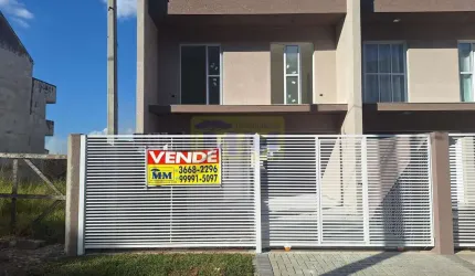 Sobrado a venda no bairro Alto Tarumã em Pinhais