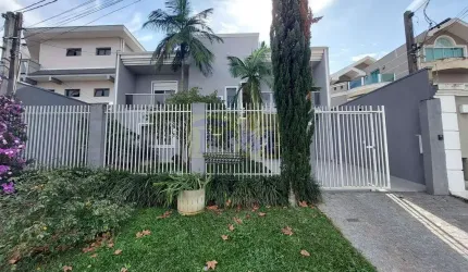 Sobrado com 3 suítes e 360 m² de terreno no Pineville - Pinhais/PR