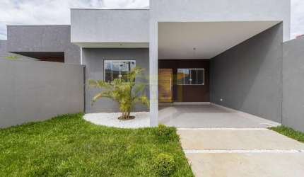 Casa nova em Pinhais que permite financiamento bancário.