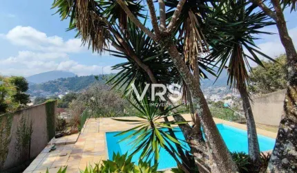 Casa com 6 dormitórios à venda, 423 m² por R$ 1.800.000,00 - Iucas - Teresópolis/RJ