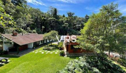 Casa com 5 dormitórios à venda, 289 m² por R$ 1.600.000,00 - Carlos Guinle - Teresópolis/RJ