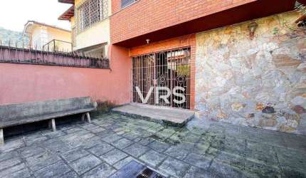 Casa com 5 dormitórios à venda, 250 m² por R$ 700.000,00 - Alto - Teresópolis/RJ