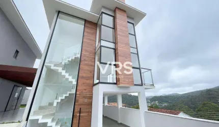 Casa com 4 dormitórios à venda, 160 m² por R$ 1.680.000,00 - Tijuca - Teresópolis/RJ