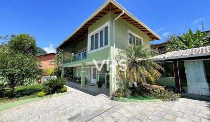 Casa linear a 700 mts da feirinha com 4 dormitórios à venda, 519 m² por R$ 2.895.000,00 - Parque do Ingá - Teresópolis/RJ