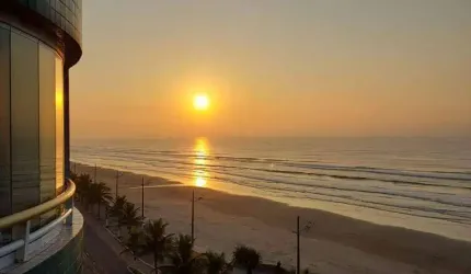 Lindo apartamento frente ao mar em Mongaguá com 2 quartos  suite