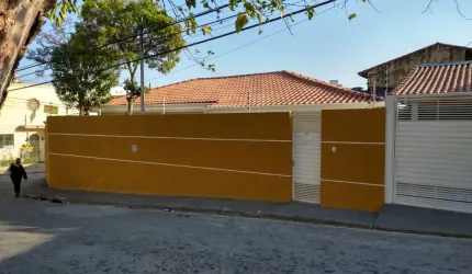 Linda Casa Térrea com  198 m ²