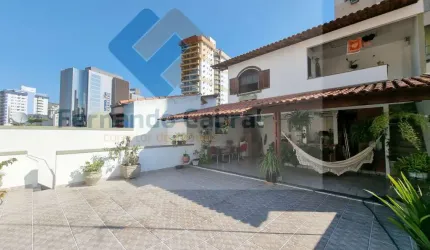 Imperdível oportunidade! Casa à venda em Niterói-RJ, Santa Rosa: 5 quartos, 2 salas, 5 banheiros, 1 vaga, 190m². Confira!