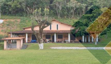 Venha conhecer esse incrível sítio à venda em Guapimirim!