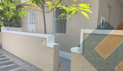 Imperdível! Casa à venda em Niterói-RJ, bairro Fonseca, 2 quartos, 1 sala, 2 banheiros, 74m². Confira já!
