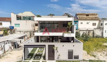 Casa com 3 suítes a venda em Vargem pequena