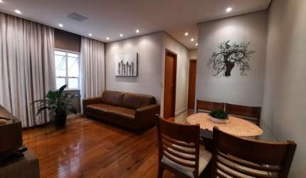 More em lindo apartamento com 70 metros e ótima localização.