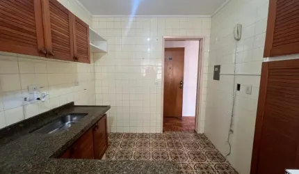 Apartamento com 2 quartos, 1 wc, 1 vaga e 63 metros ESTÃO SENDO REFORMADOS W.C E COZINHA.