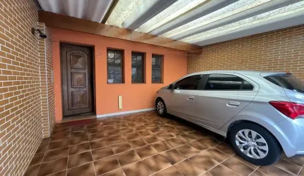 Sobrado no Rudge Ramos com 125 metros 02 Dorms e 02 vagas.