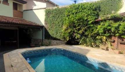 Sobrado para Venda em Mogi das Cruzes, Vila Oliveira, 3 dormitórios, 3 suítes, 5 banheiros, 7 vagas
