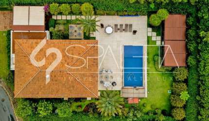 Fazenda da Grama - Casa no Boulevard da Fazenda da Grama