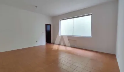 Sala para alugar, 37.99 m2 por R$900.00  - Centro - Joinville/SC