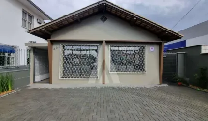 Casa comercial para alugar, 113.27 m2 por R$4490.00  - Bucarein - Joinville/SC