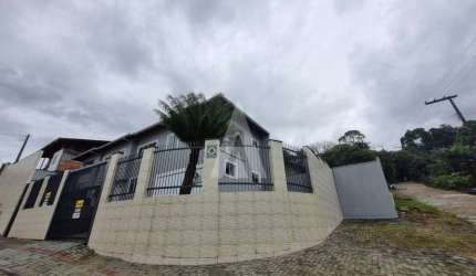 Casa residencial com 4 quartos  para alugar, 103.20 m2 por R$4500.00  - Boa Vista - Joinville/SC