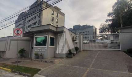 Apartamento com 2 quartos  para alugar, 51.24 m2 por R$2100.00  - Costa E Silva - Joinville/SC