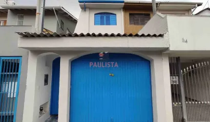 Sobrado para Locação com 2 dormitórios, 1 vaga de garagem, apenas 550 m da estação de metrô Santa C