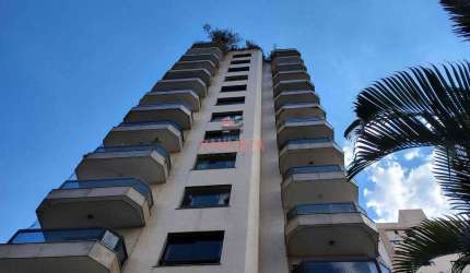 APARTAMENTO  COM 191M², 4 DORMITÓRIOS, 1 SUITE, 2VAGAS DEFINITIVAS, 1 POR ANDAR