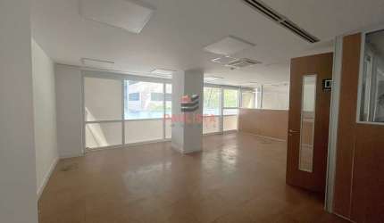 Andar inteiro para locação, 357m², com 4 vagas de garagem, localizado na Avenida Paulista, São Paul