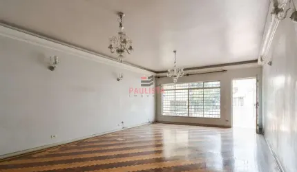Sobrado à venda no bairro de Mirandópolis com área gourmet e perto do Metrô.