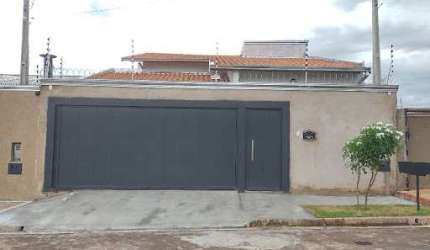 Casa com 3 dormitórios à venda, 150 m² por R$ 530.000,00 - Jardim Europa - Barretos/SP