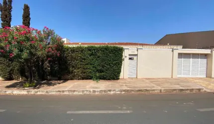 Casa com 4 dormitórios à venda, 400 m² por R$ 900.000,00 - Primavera - Barretos/SP