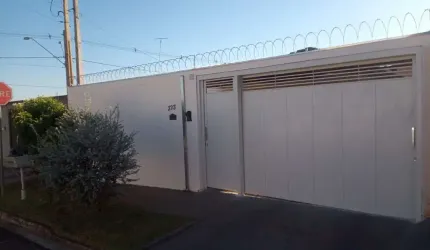 Casa com 2 dormitórios à venda, 70 m² por R$ 230.000 - Vida Nova - Barretos/SP
