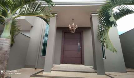 Casa com 4 dormitórios, 563 m² - venda por R$ 2.000.000,00 ou aluguel por R$ 8.000,00/mês - Centro - Barretos/SP
